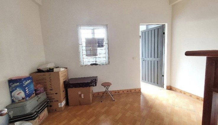 Cho thuê Nhà Ngõ 72 Minh Khai, DT 30m x 4 tầng, 11.5 Triệu (CTL), 0865089699